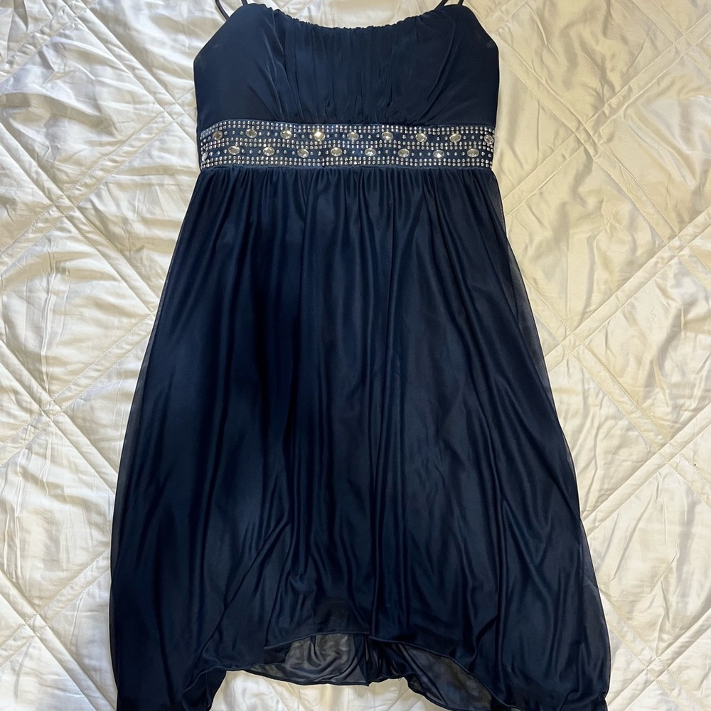 NEW W/TAG!! Juniors Dark Blue Dress size L.